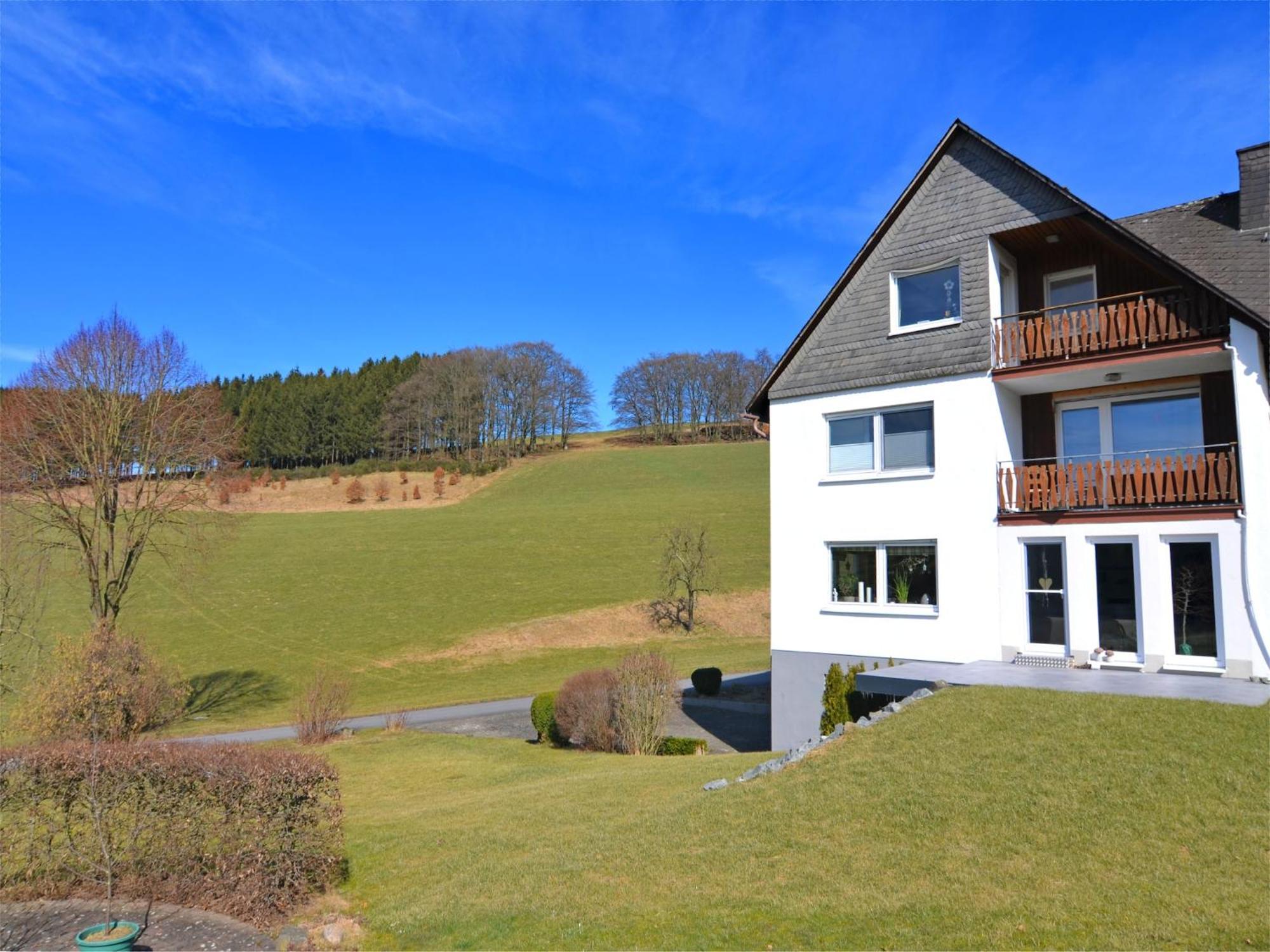 Modern Apartment In Sellinghausen With Terrace Schmallenberg Buitenkant foto
